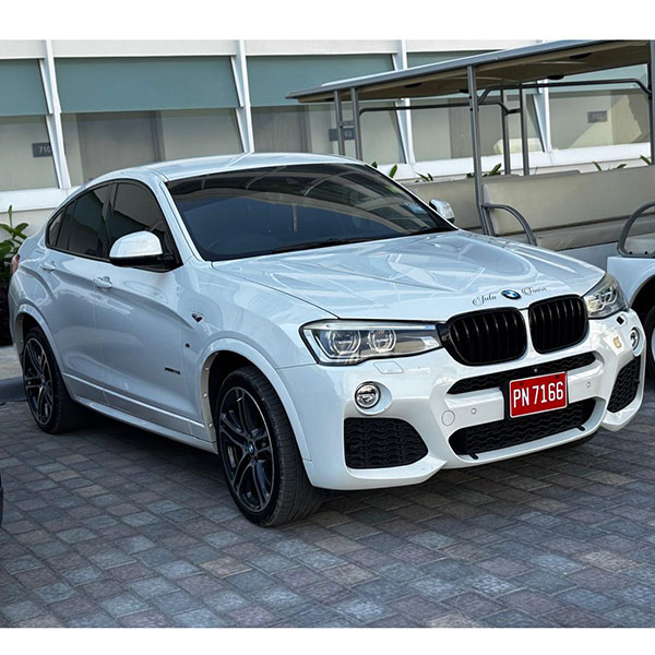 Jamaica Airport Transfer-Luxury Car