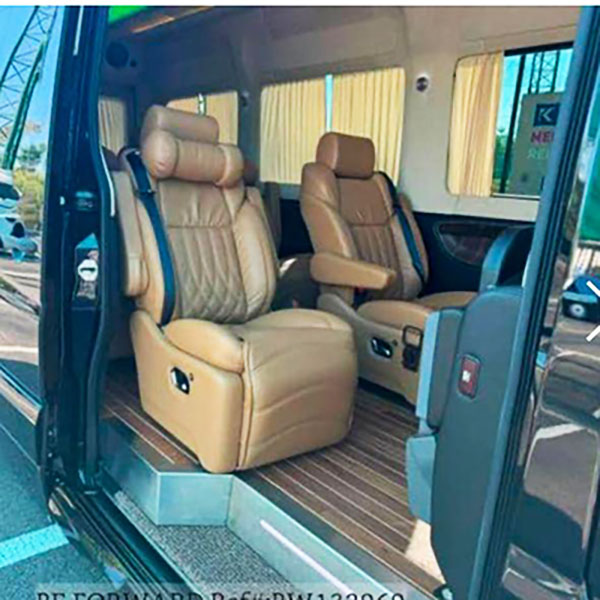 Jamaica Airport Transfer-Luxury Van